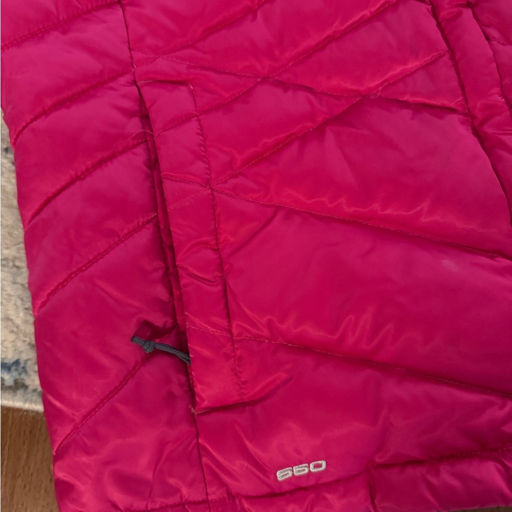 The North Face Fuchsia Puffer Vest Medium - Picture 3 of 5